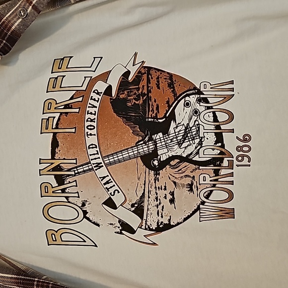 Maurices Born Free oversized ecru cream graphic ss tee, Size XXL - Picture 4 of 15